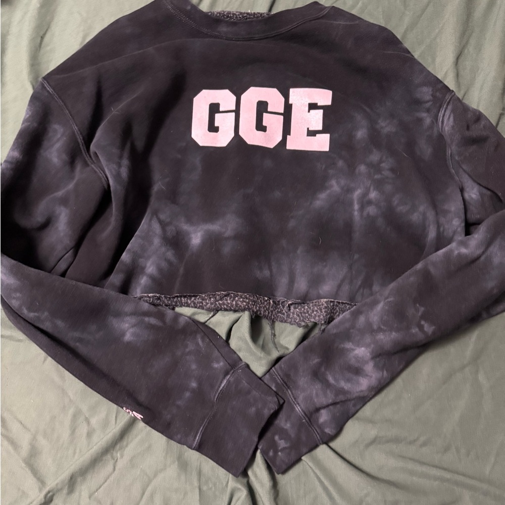 Black and Pink Cropped Sweatshirt